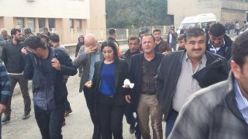 Figen Yüksekdağ sırılsıklam oldu