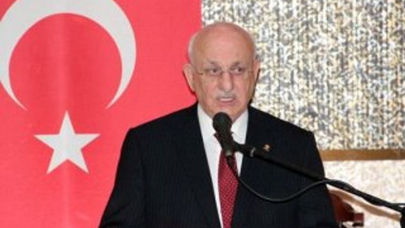 İsmail Kahraman kimdir