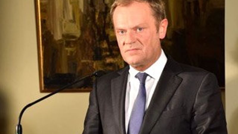 Sırbistan Başbakanı Vuçiç'ten mülteci resti