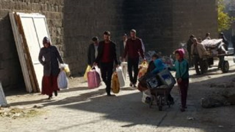 Kürt teyze PKK'ya isyan etti: Size n'oluyor