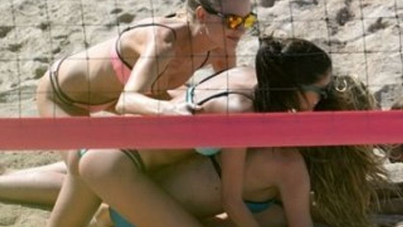 Victoria's Secret meleklerinin su savaşı