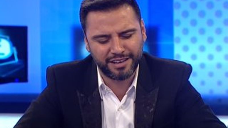 Alişan canlı yayında ilahi söyledi
