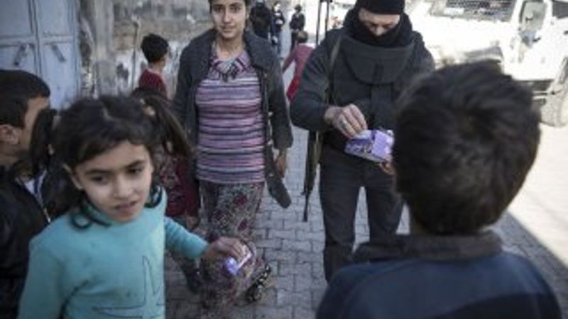 Şırnak'ta vatandaşlara gıda yardımı yapıldı