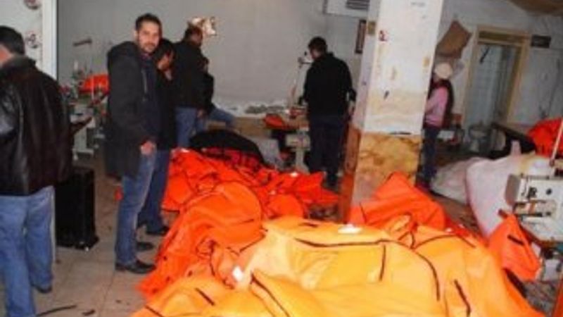 Sahte can yelekleri onlarca mültecinin canına mal oldu