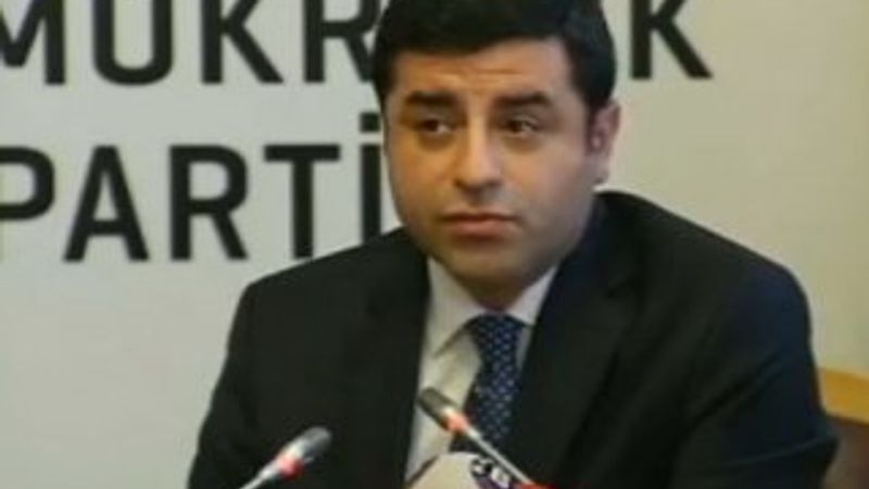 Demirtaş: Ön şartsız görüşmeye hazırız