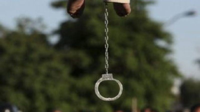 İran 5 Kürt'ü idam etti