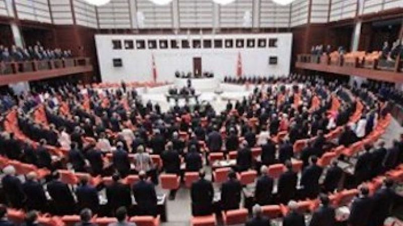 MHP'nin Anayasa Uzlaşma Komisyonu üyeleri