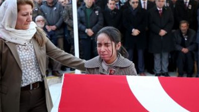 Şehidin kızı: Baba hani gitmeyecektin