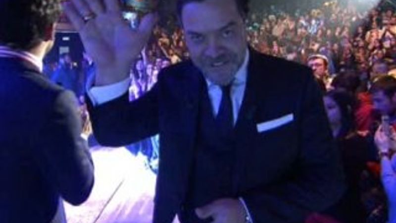 Beyaz Show canlı yayını erken bitirdi