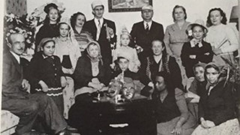 Koç Ailesi'nin albümünden özel fotoğraflar yayınlandı