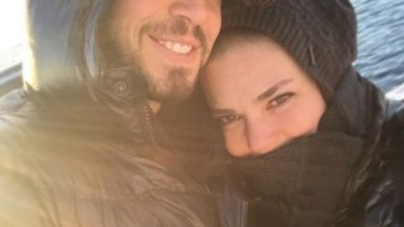 Murat Boz'dan yeni aşkı Aslı Enver'e jest