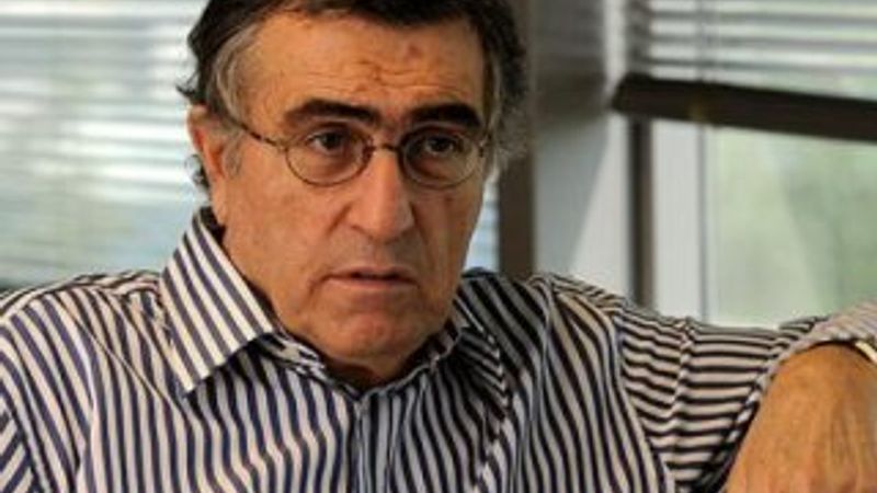 Sözde aydınlar yine hainlik peşinde