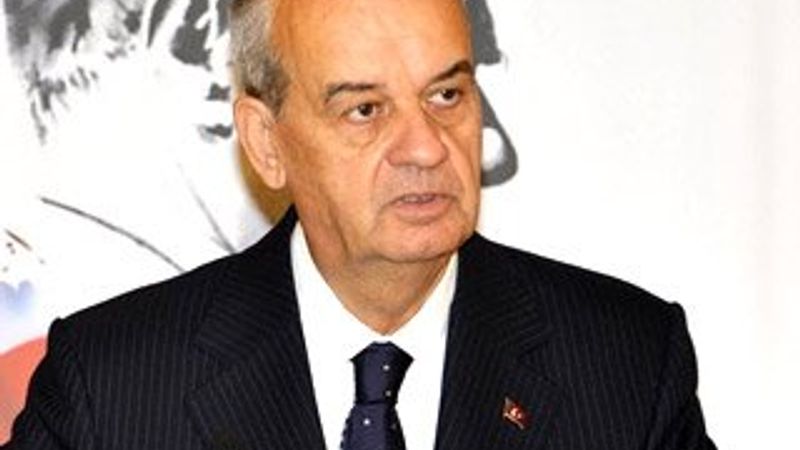 İlker Başbuğ: 17/25 Aralık darbe girişimidir