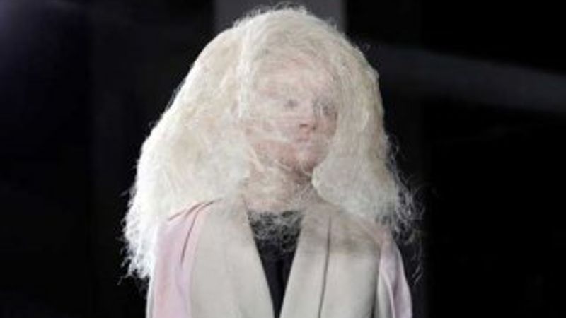 Paris'te tartışma yaratan defile