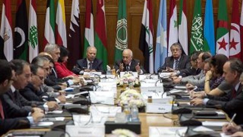 Arap Parlamentosu'ndan Velayati'nin açıklamalarına kınama