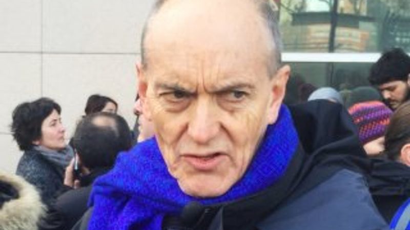 İngiliz akademisyen sınırdışı edildi