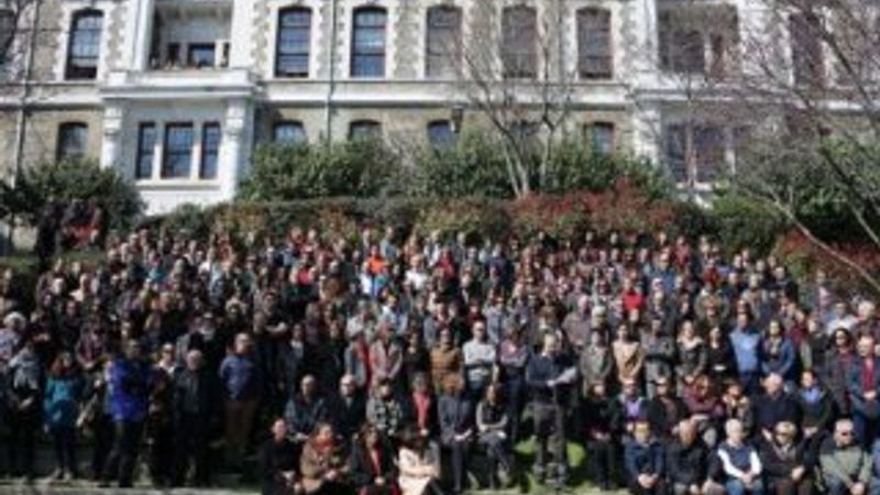 Boğaziçi Üniversitesi'nde tutuklamalara tepki eylemi