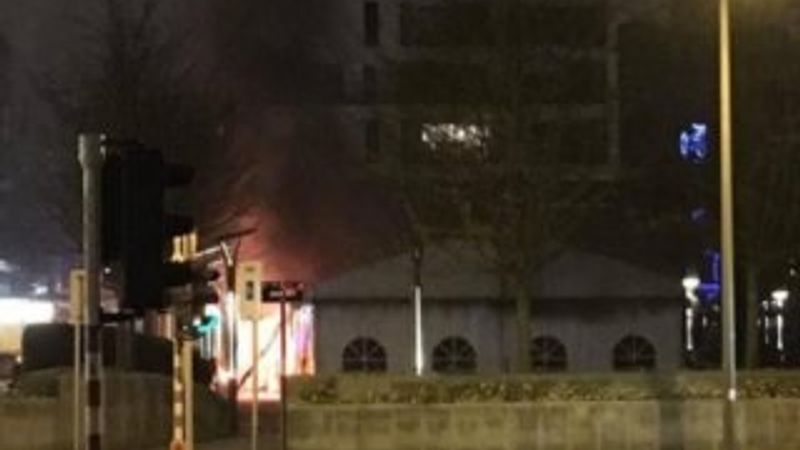 Belçika'da PKK çadırı yakıldı