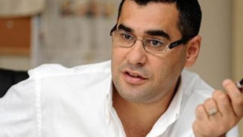 Enver Aysever: O çocukları laik yapmak boynumuzun borcu