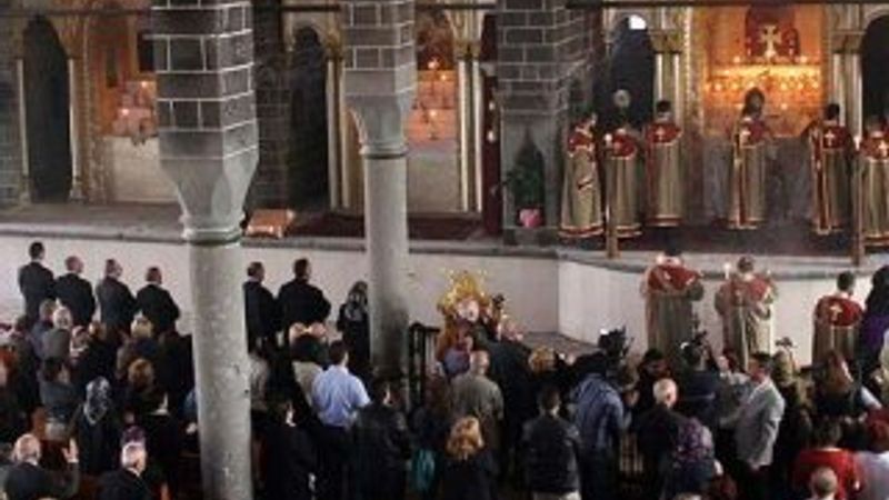 Diyarbakır'da paskalya ayinine terör engeli