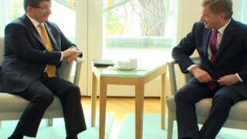 Davutoğlu Niinistö ile görüştü