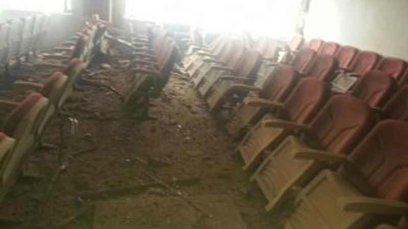 PKK'lılar modern donanımlı okulu harabeye çevirdi