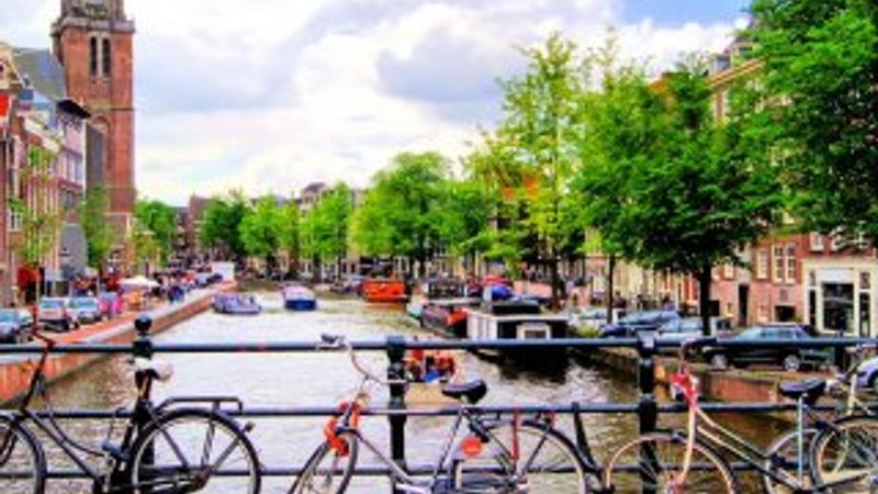 Amsterdam'da kültür ve eğlence bir arada