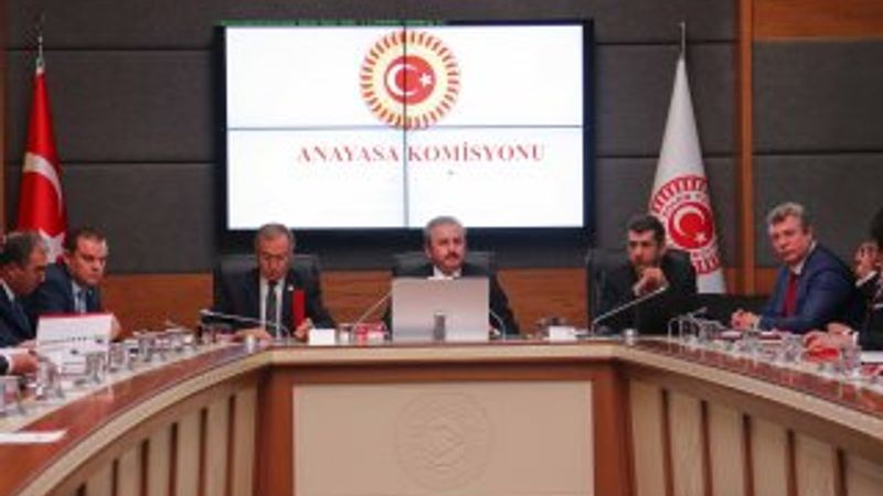 HDP ve CHP dokunulmazlık toplantısına erteleme istedi