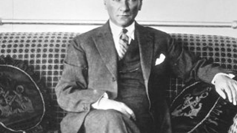 Porno sitesinden Atatürk'lü 19 Mayıs kutlaması