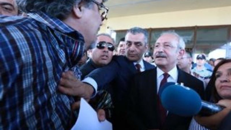 Kemal Kılıçdaroğlu Antalya'da protesto edildi