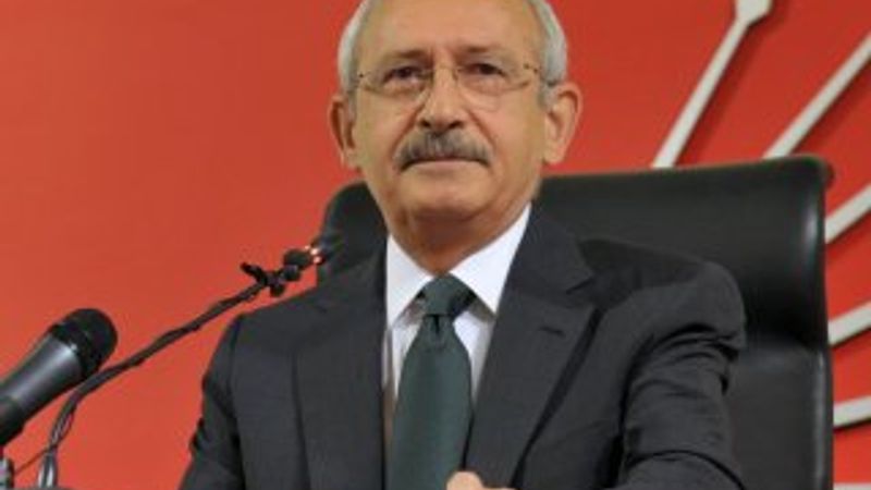 Kemal Kılıçdaroğlu'na şehit cenazesinde yumurta attılar