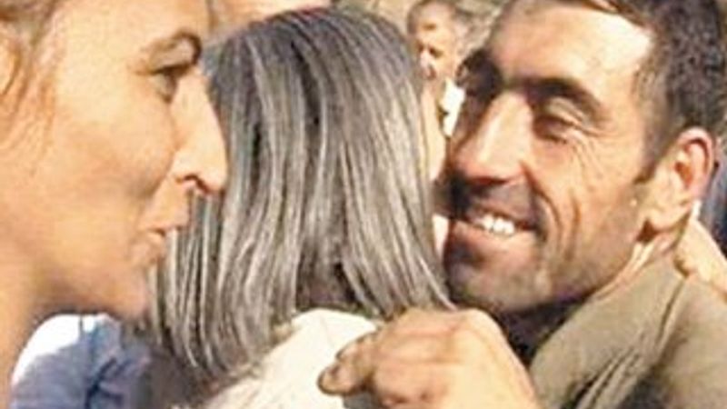 Şemdinli'de yol kesen PKK'lı Suriye'de ortaya çıktı