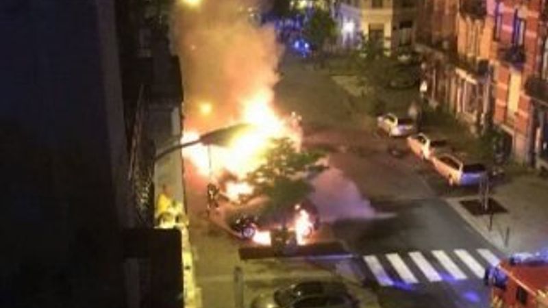 Brüksel'de sokaklar alev alev