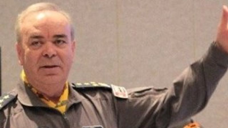 Hava Kuvvetleri Komutanı'nı düğün basıp rehin aldılar