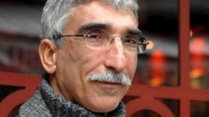 Cezmi Baskın kimdir?