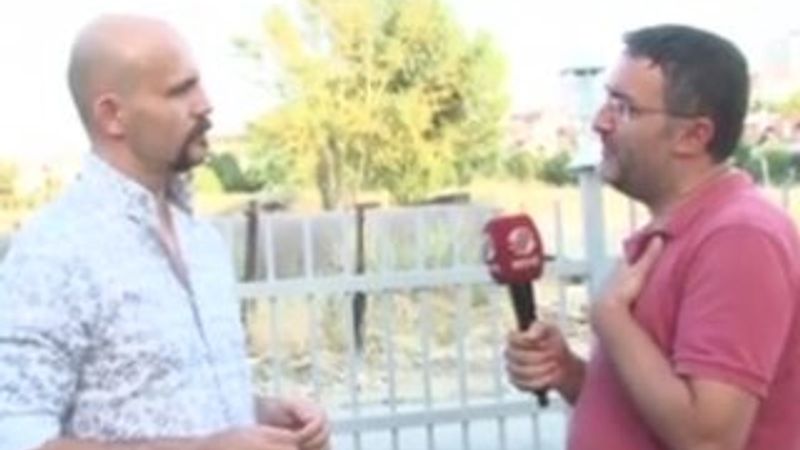 Beyaz TV muhabiri Atalay Demirci'nin yüzüne tükürdü