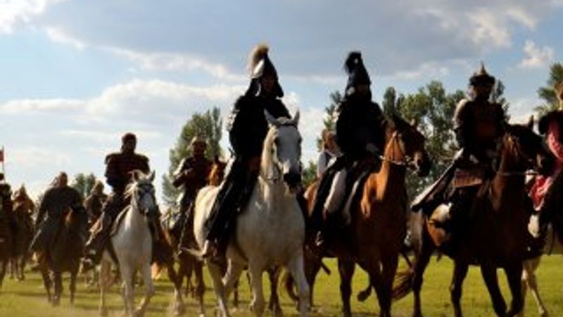 Macaristan'da Türk Kurultayı etkinliği filmleri aratmadı