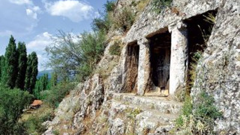 Batı Toroslarda bir cevher: Gölhisar