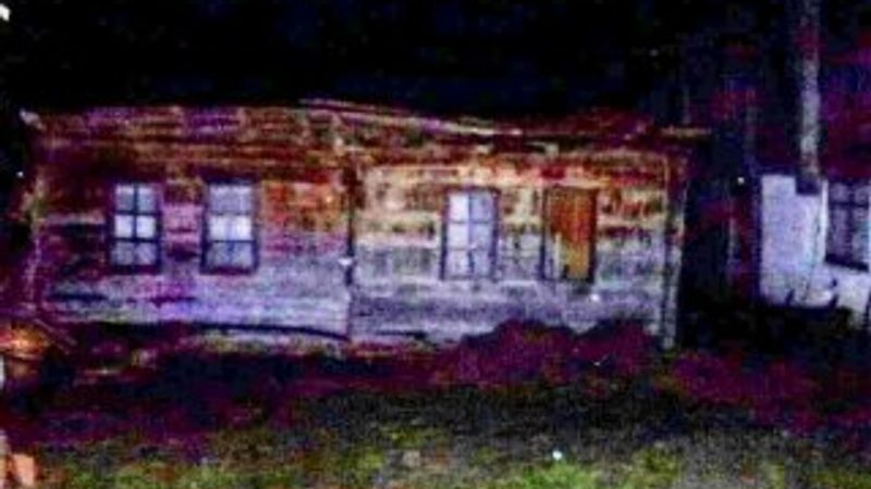 Sinop'ta 2 katlı ev çöktü: 1 ölü 1 yaralı