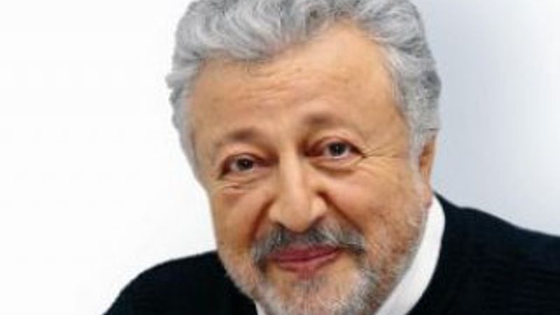 METİN AKPINAR KİMDİR?