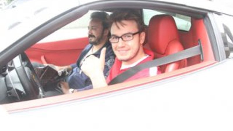 Mustafa Ceceli'nin emanet dediği Ferrari kendisinin çıktı