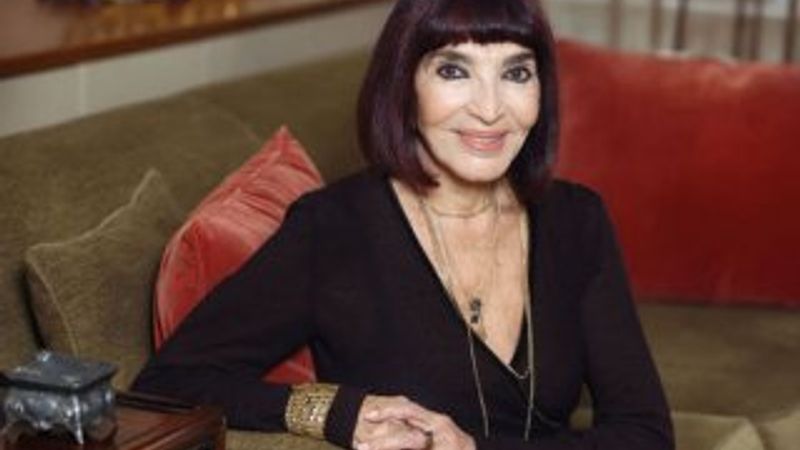 Gülriz Sururi Atatürk hayranlığını abarttı