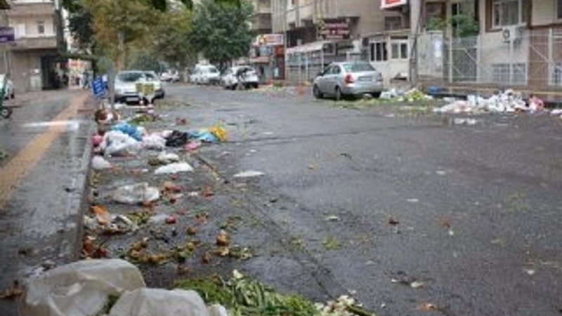 Diyarbakır'da çöpler toplanmaya başladı