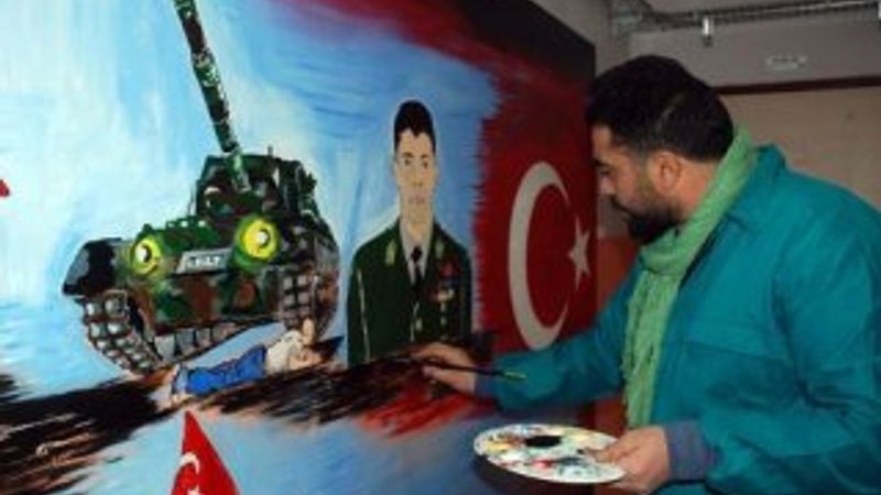 Öğretmen 15 Temmuz'u okul duvarlarına resmetti