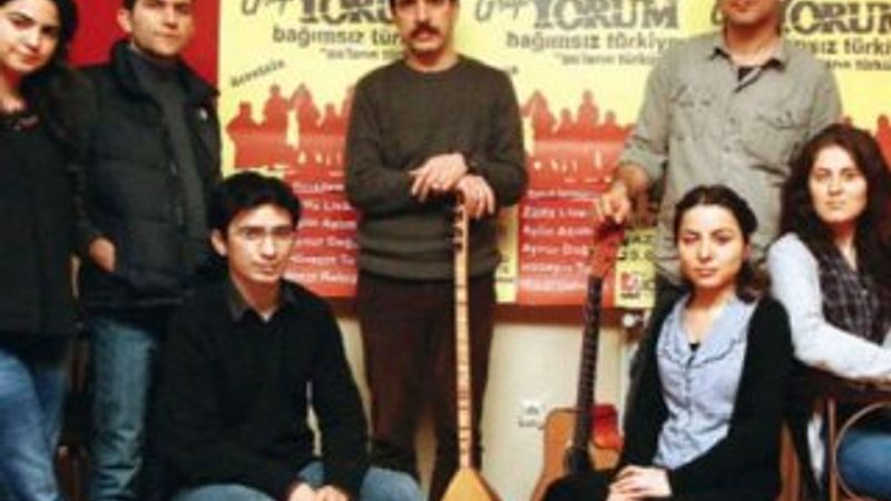 CHP'li vekiller Grup Yorum'a ağlıyor