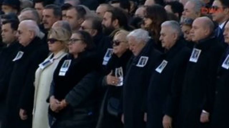 İsmet Sezgin için veda töreni düzenlendi