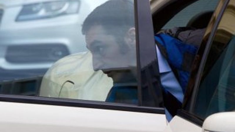 Cem Özdemir, Almanya'daki Türk taksicileri şikayet etti