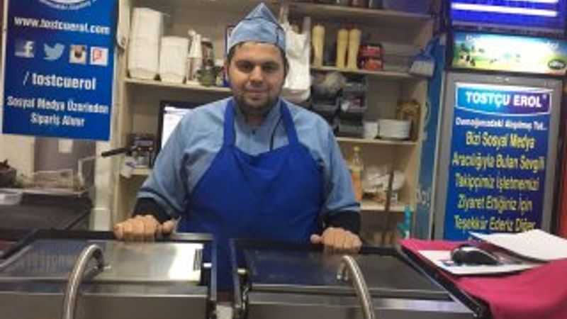 Türkiye'nin tostçu fenomeni: Tostçu Erol