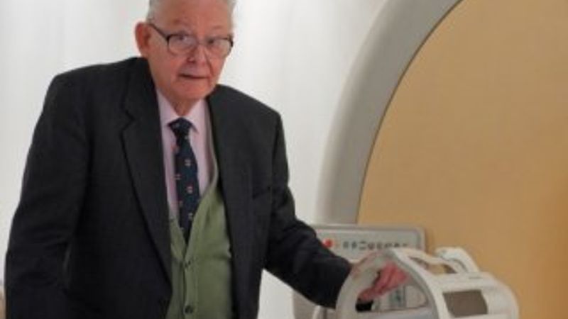 Nobel ödüllü İngiliz bilim adamı Peter Mansfield öldü