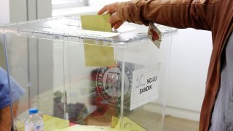 Abdülkadir Selvi'ye göre AK Parti'nin elindeki anket